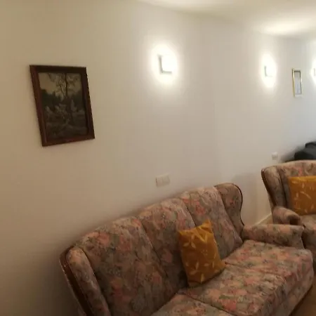 Chajofe 8 * לוס כריסטיאנוס